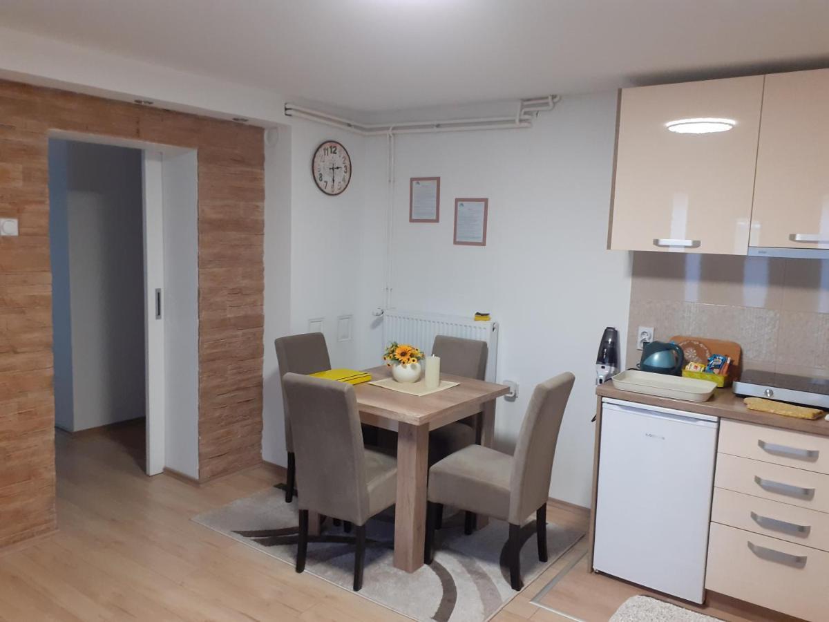 Apartman Nena 皮罗特 外观 照片