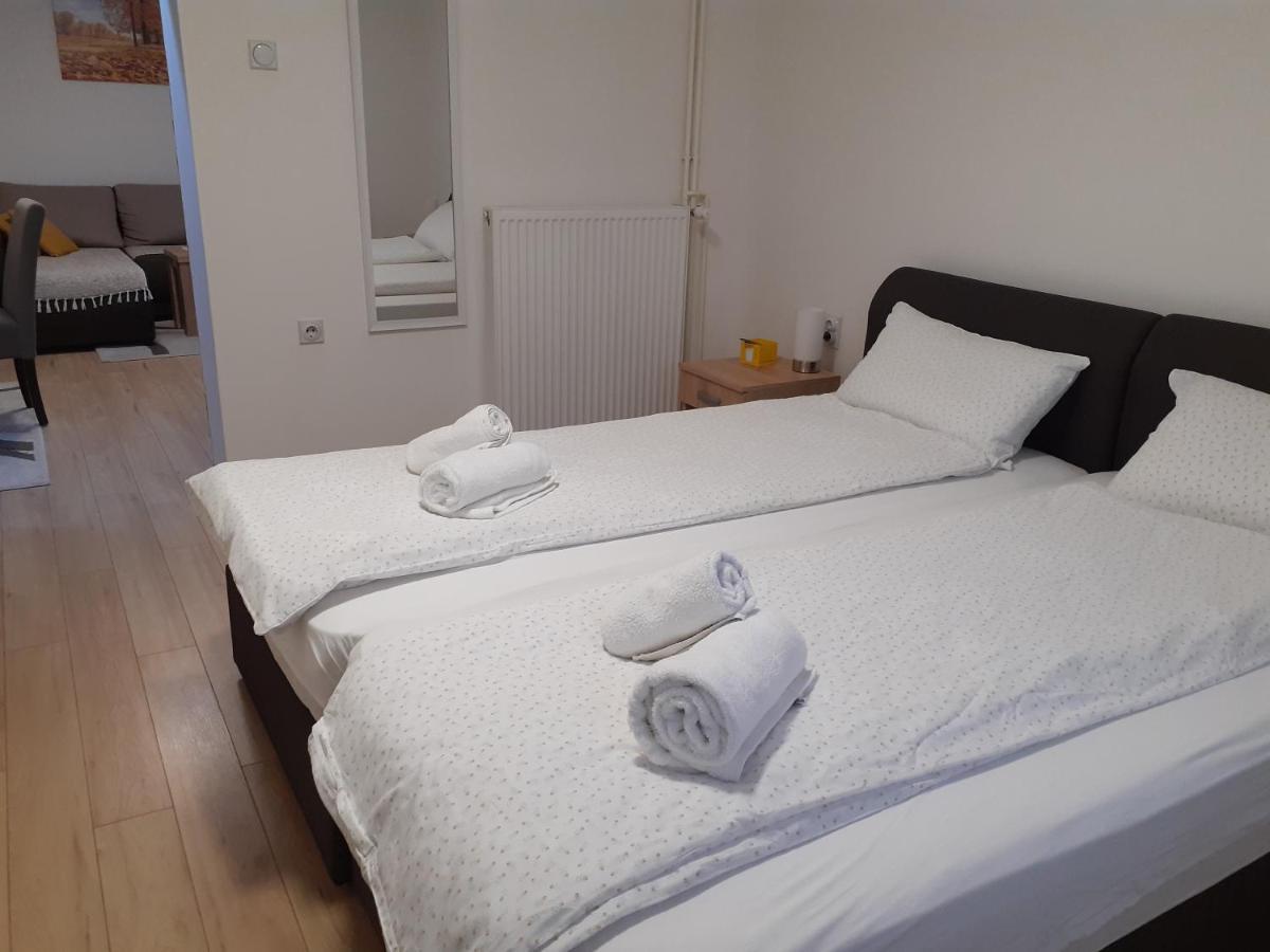 Apartman Nena 皮罗特 外观 照片