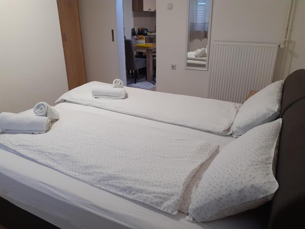 Apartman Nena 皮罗特 外观 照片
