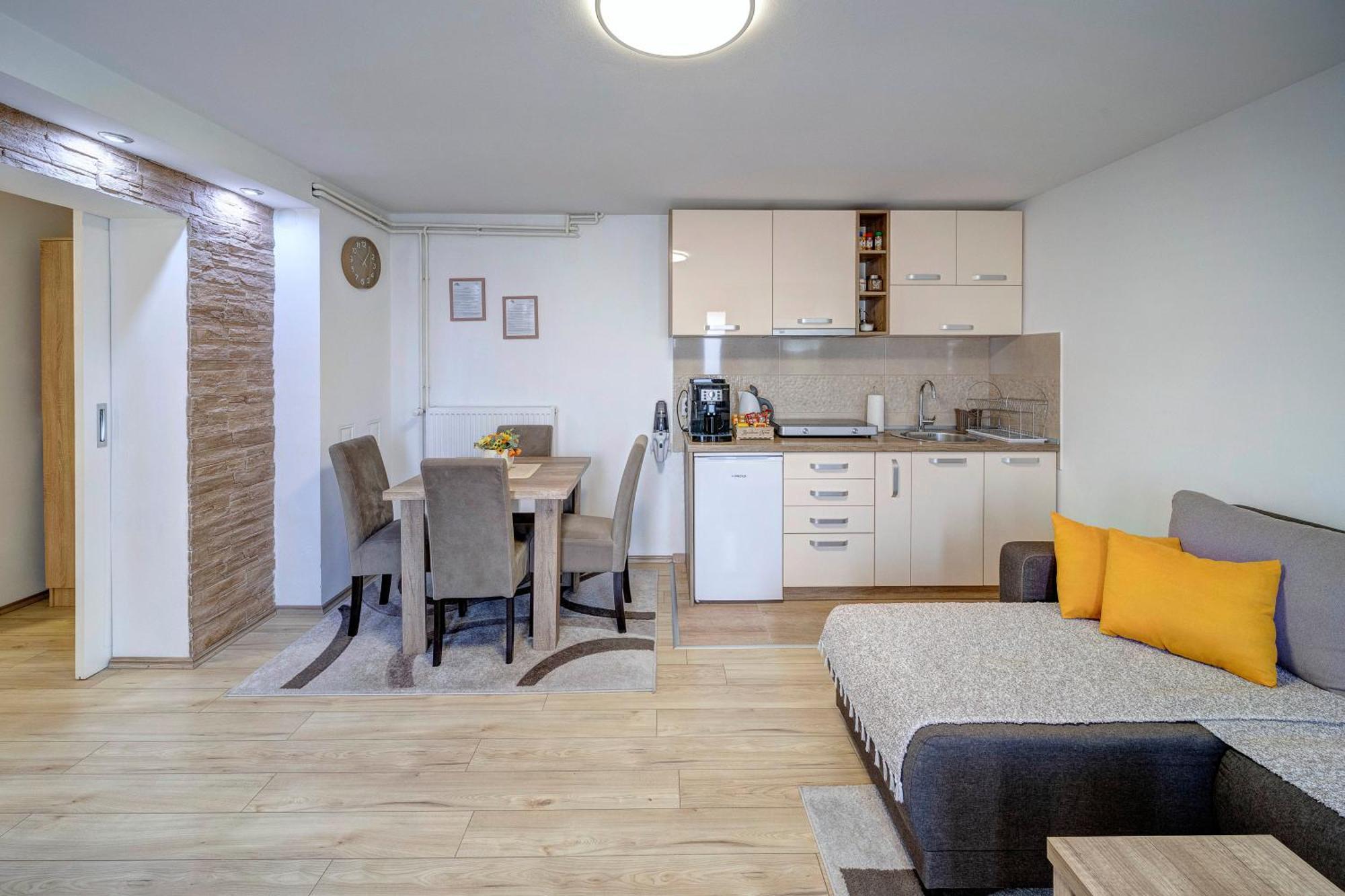 Apartman Nena 皮罗特 外观 照片