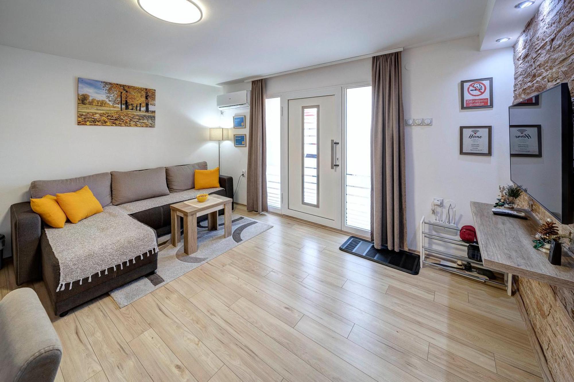 Apartman Nena 皮罗特 外观 照片